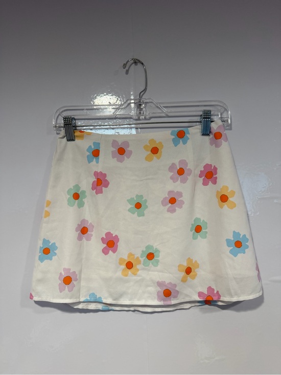 Princess Polly Dresses & Skirts - Princes Polly retro Floral Print A-Line Mini Skirt in Cream